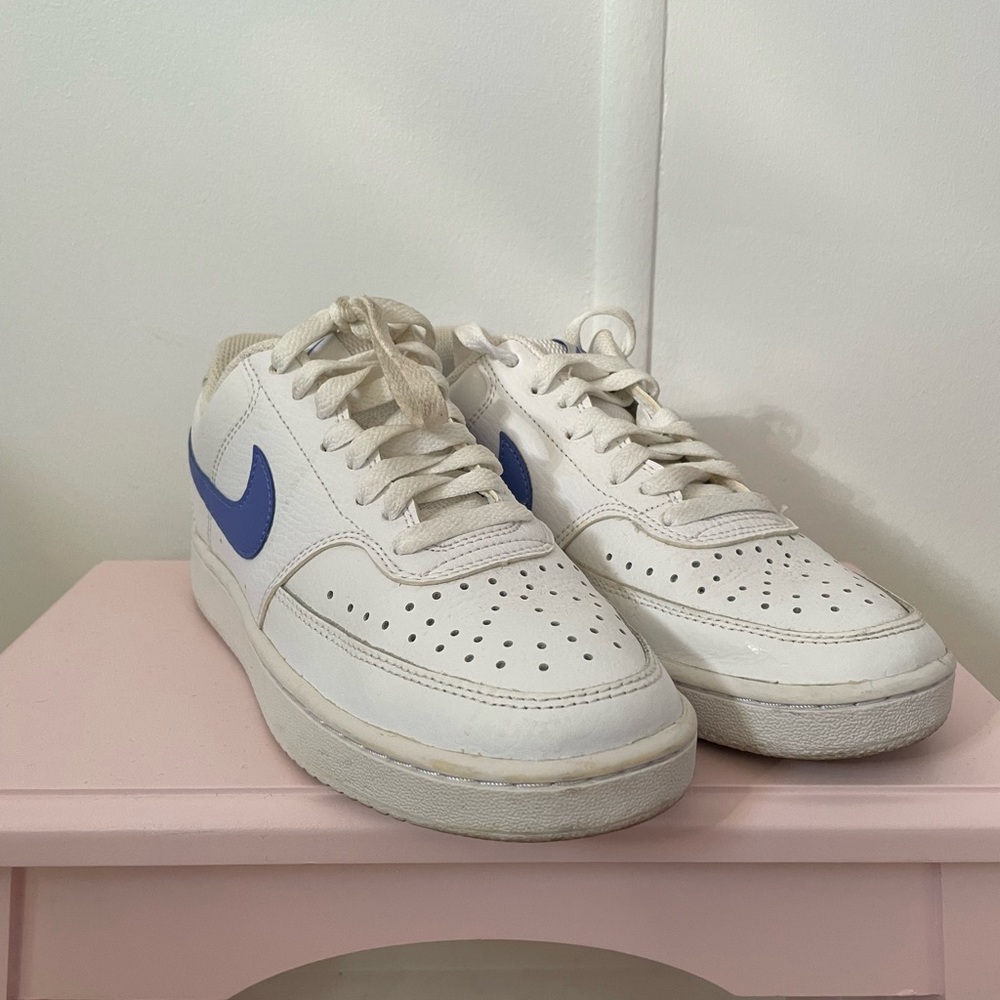 Nike Classic White and Blue Athletic Shoes